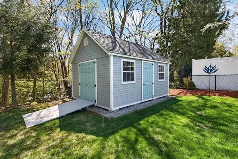 $999,000 | 111 Barstow Drive, Braintree, MA 02184