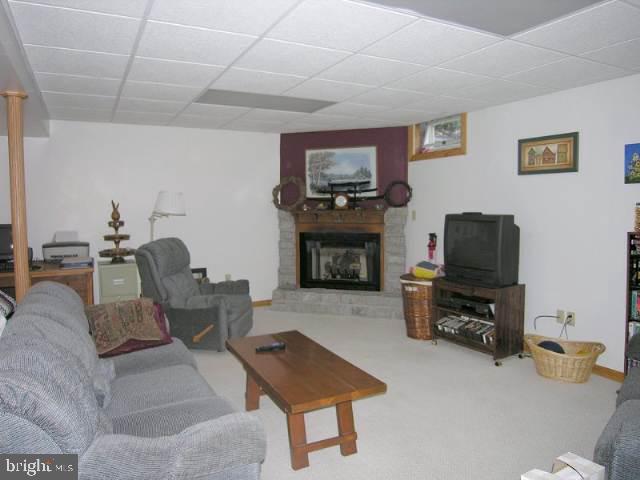 425 Clover Road Etters, PA 17319 - Photo 3 of 4 Gallery Image 3