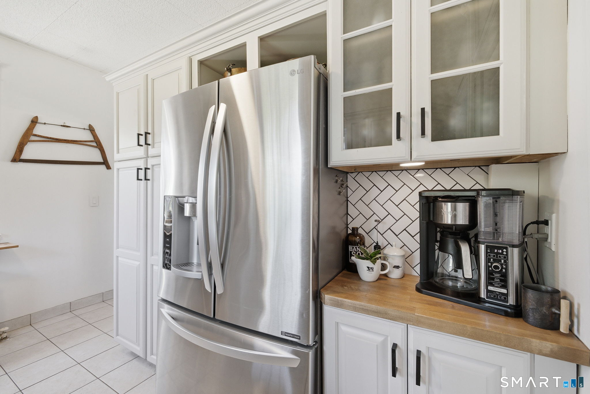 364 Coleman Road Middletown, CT 06457 - Photo 14 of 40