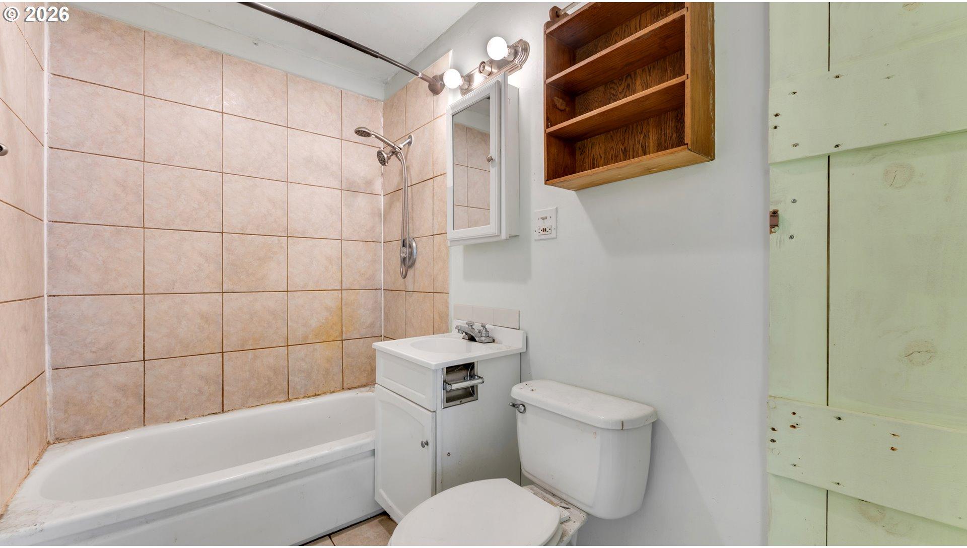 577 Pacific Avenue Springfield, OR 97477 - Photo 21 of 44 Gallery Image 21