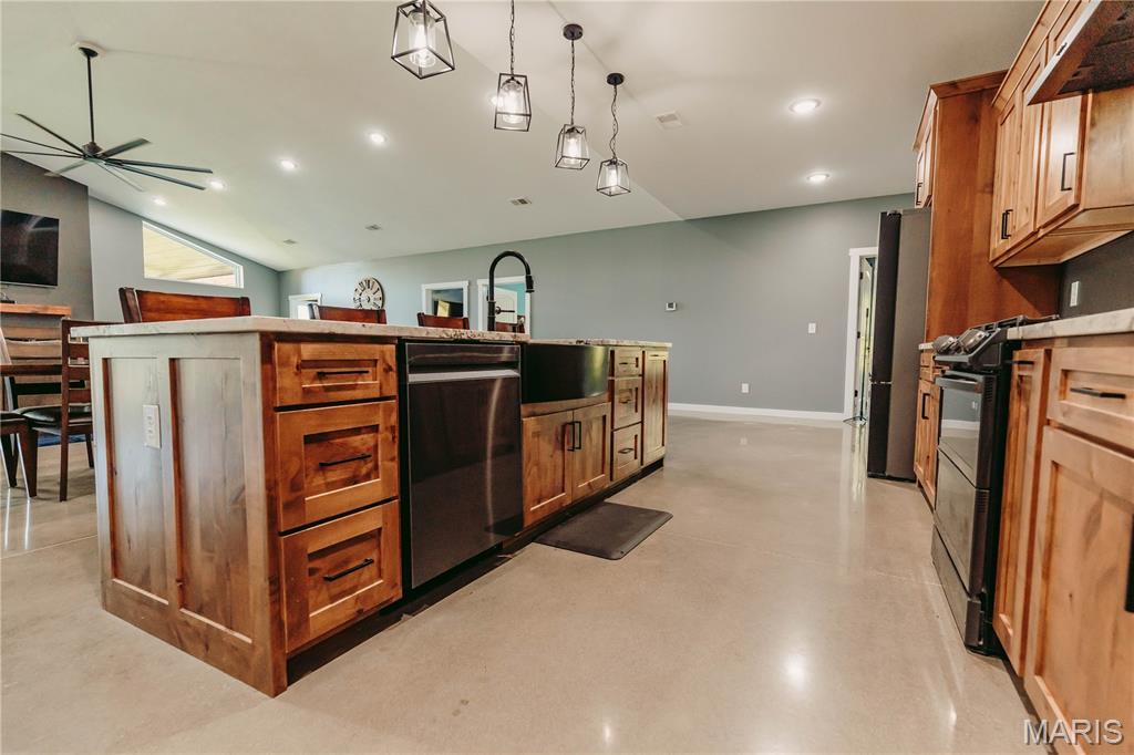 15135 Highway 28 Dixon, MO 65459 - Photo 18 of 83