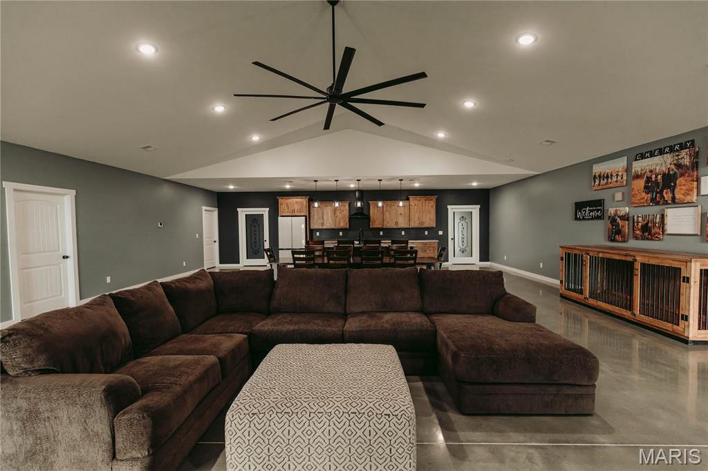 15135 Highway 28 Dixon, MO 65459 - Photo 10 of 83