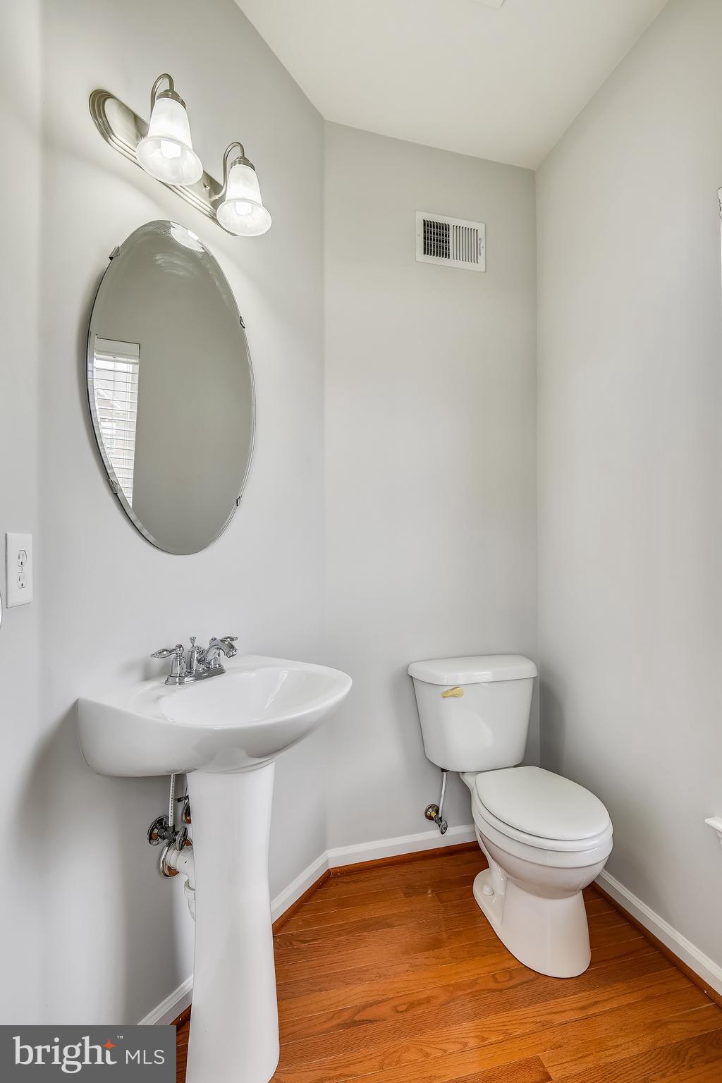 7652 Sandhurst Lane Hanover, MD 21076 - Photo 16 of 57