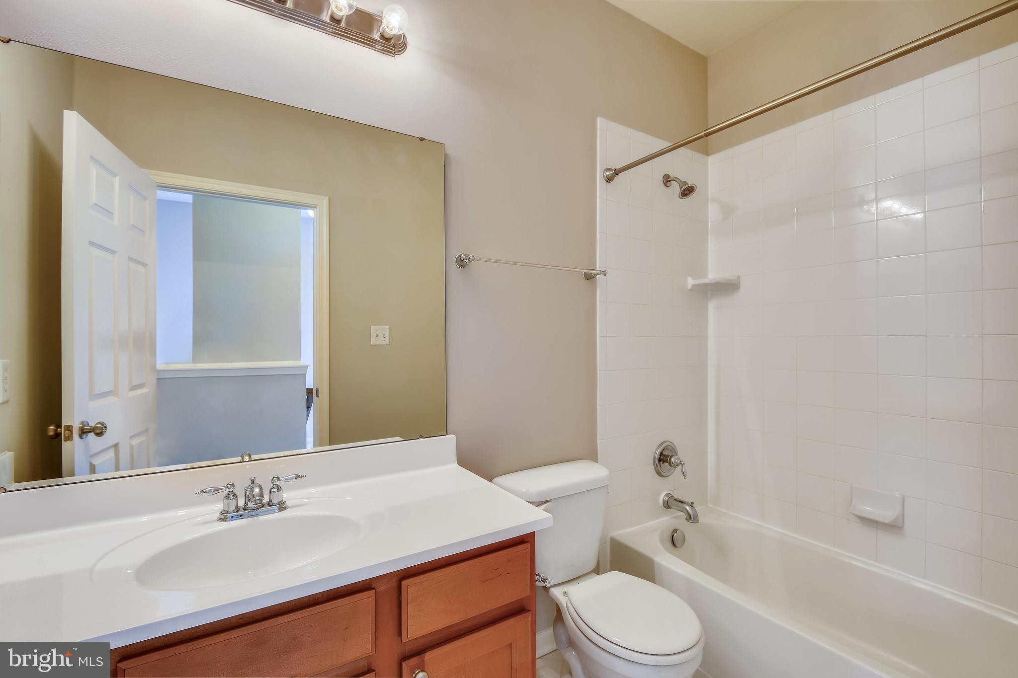 7652 Sandhurst Lane Hanover, MD 21076 - Photo 18 of 57