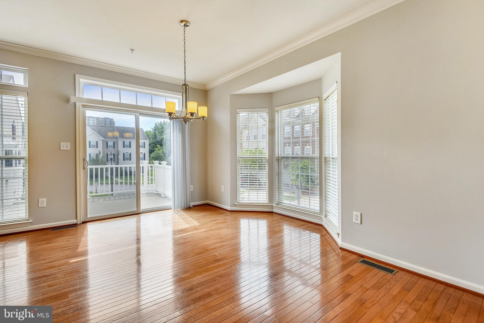7652 Sandhurst Lane Hanover, MD 21076 - Photo 5 of 57