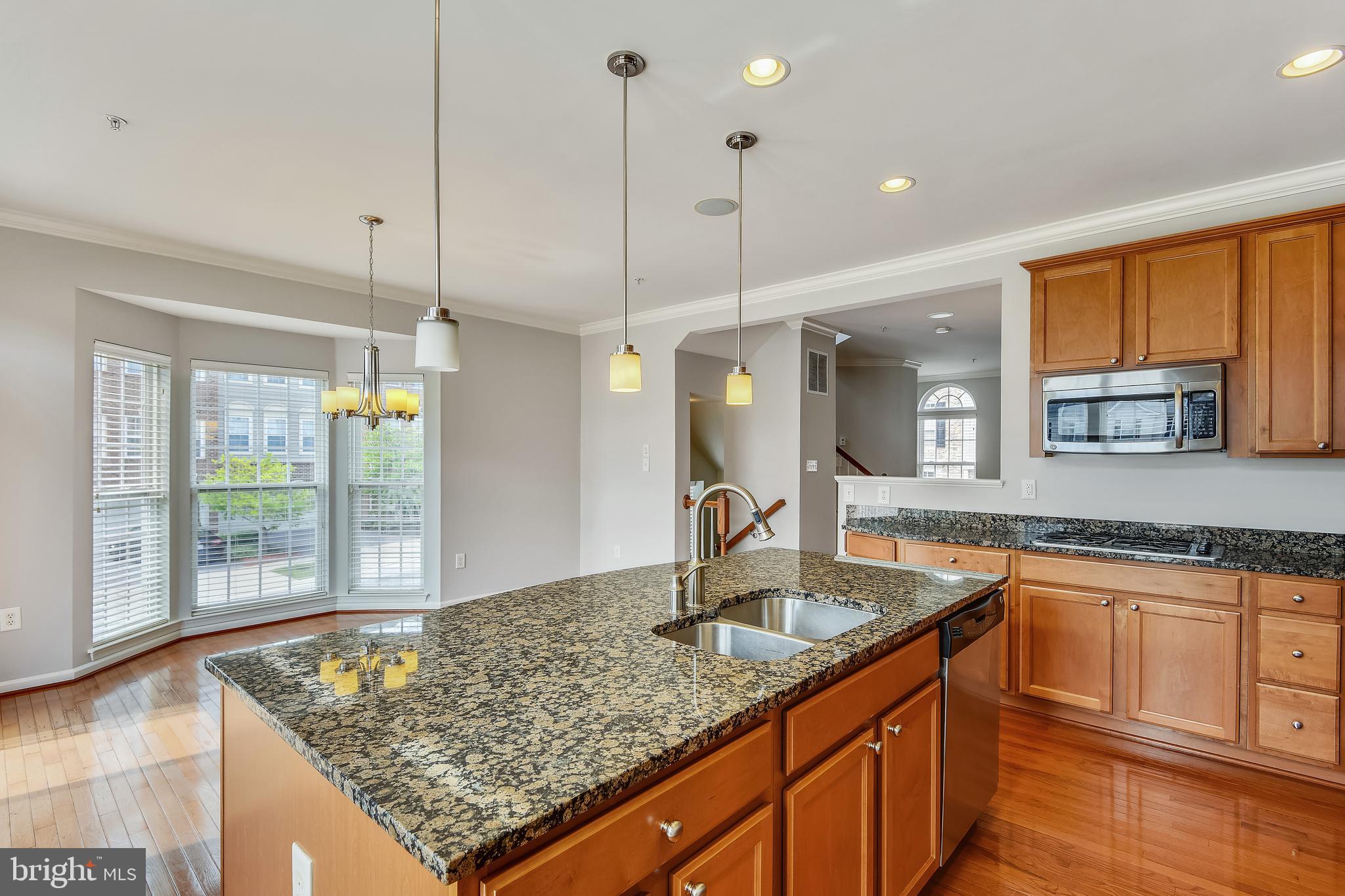 7652 Sandhurst Lane Hanover, MD 21076 - Photo 10 of 57