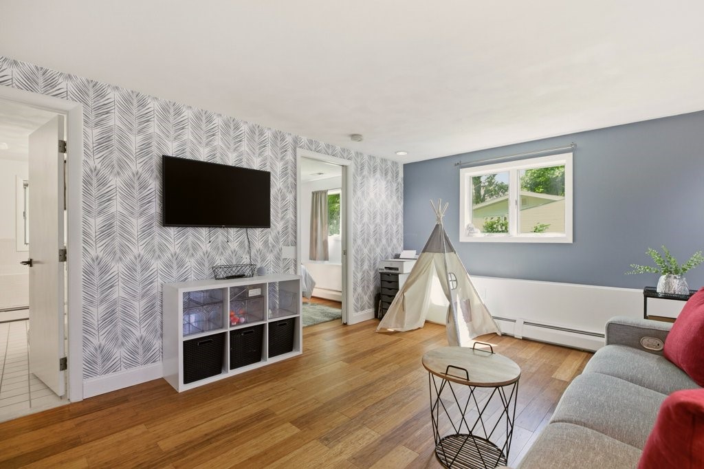 7 Friar Tuck Road Warwick, RI 02886 - Photo 33 of 49