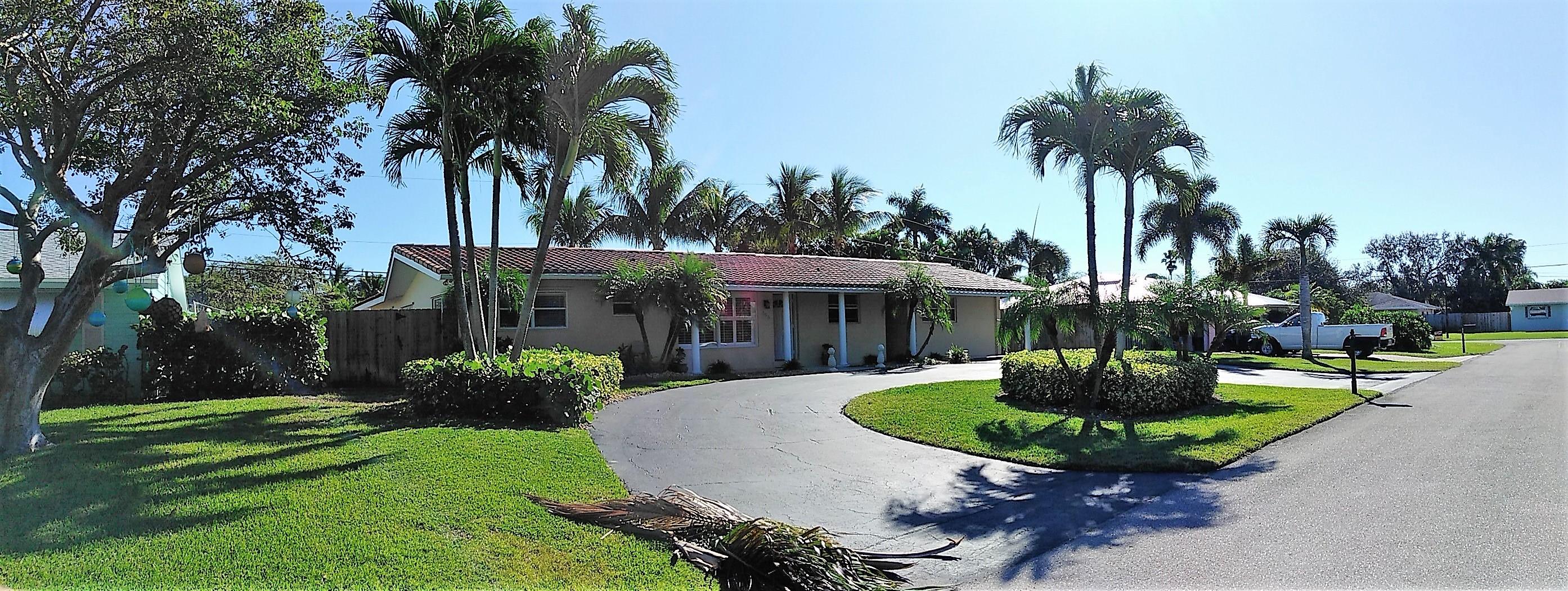 366 Elm Avenue Tequesta, FL 33469 - Photo 2 of 37 PANO_20190106_104929 (2)
