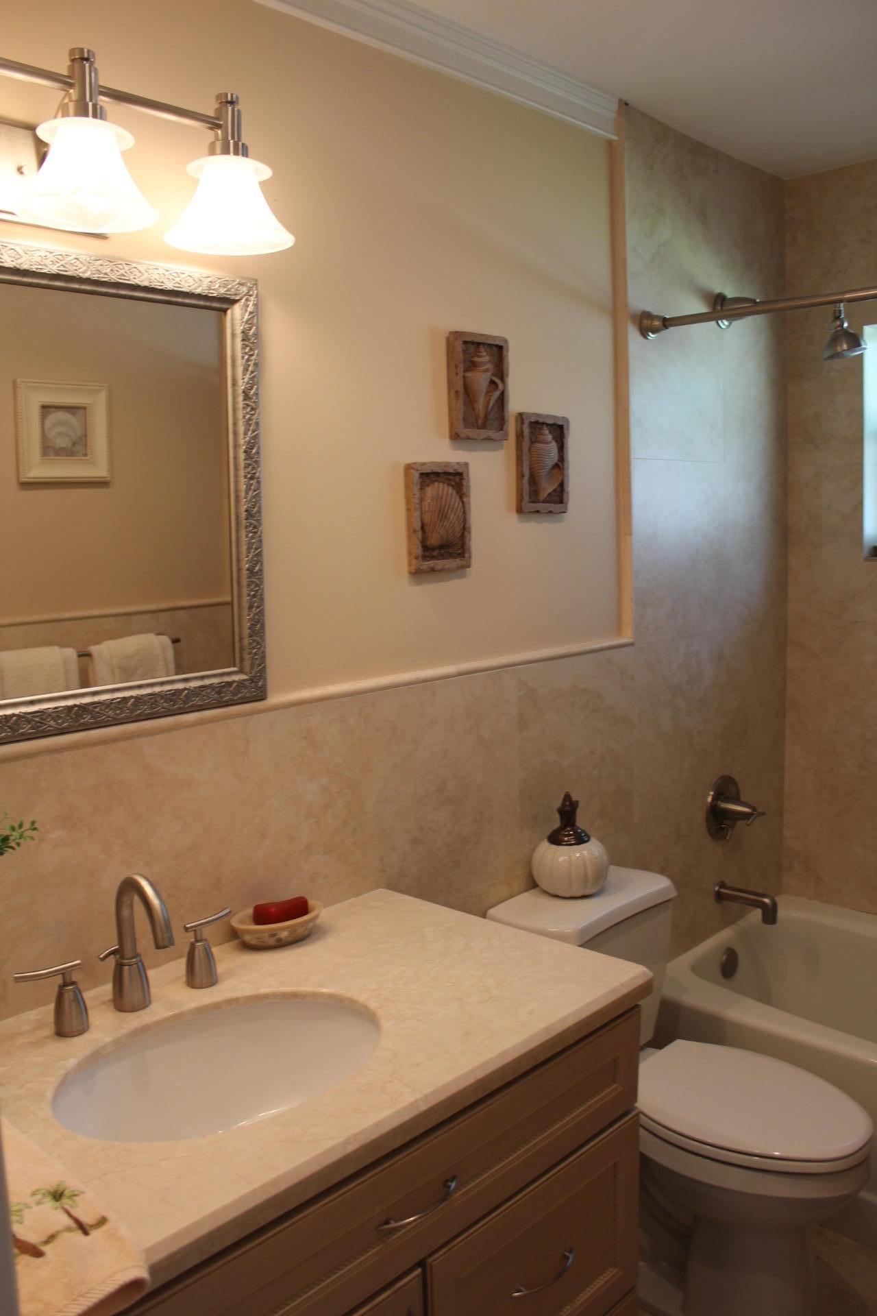 366 Elm Avenue Tequesta, FL 33469 - Photo 21 of 37 IMG_9663