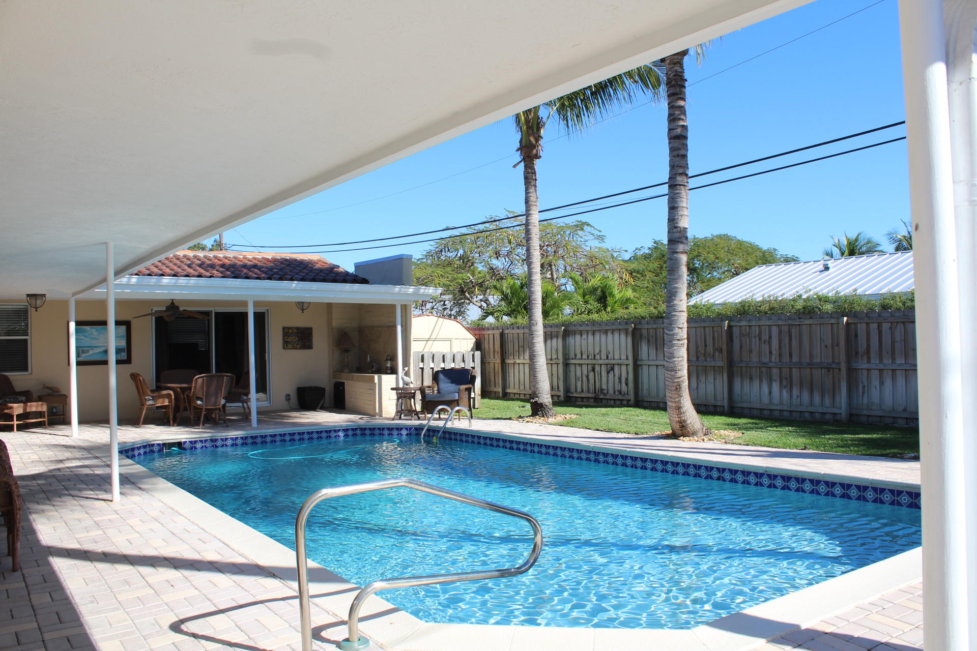 366 Elm Avenue Tequesta, FL 33469 - Photo 30 of 37 IMG_9673