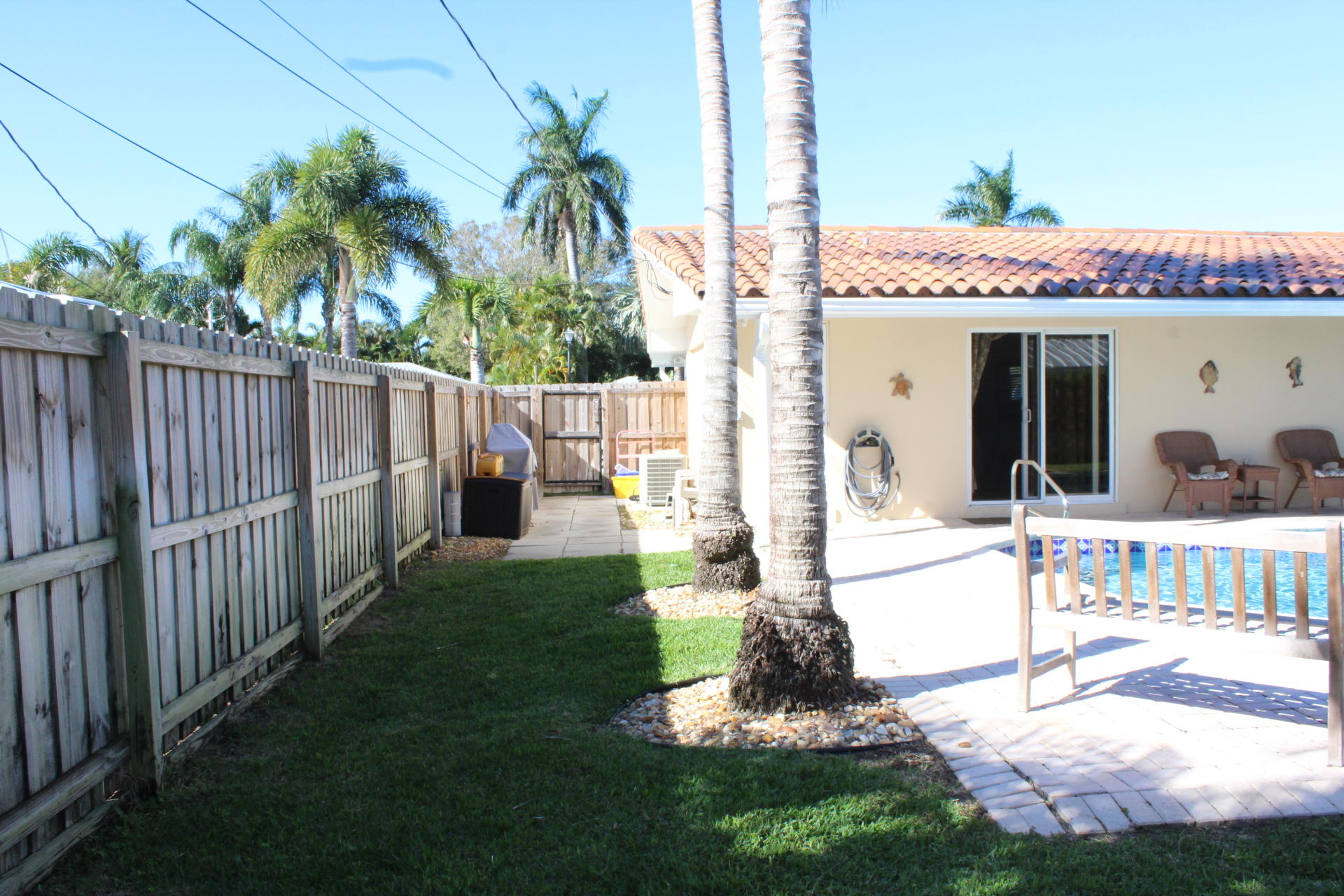 366 Elm Avenue Tequesta, FL 33469 - Photo 36 of 37 IMG_9675