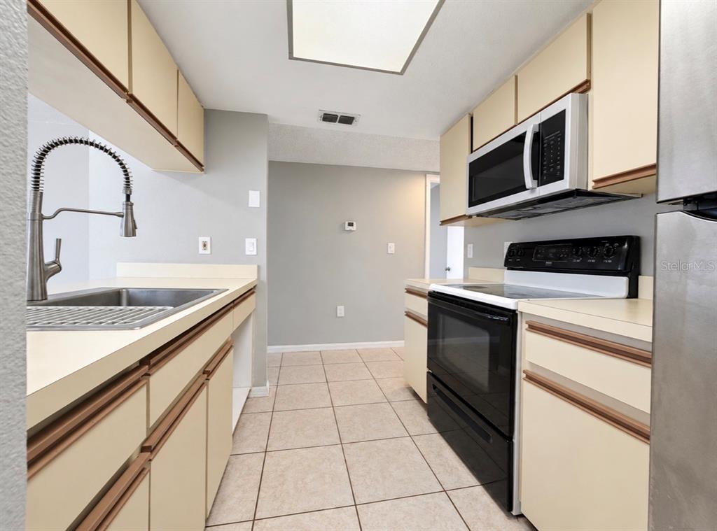 3002 Rio Grande Trail, Unit 3002 Kissimmee, FL 34741 - Photo 11 of 21 Gallery Image 11