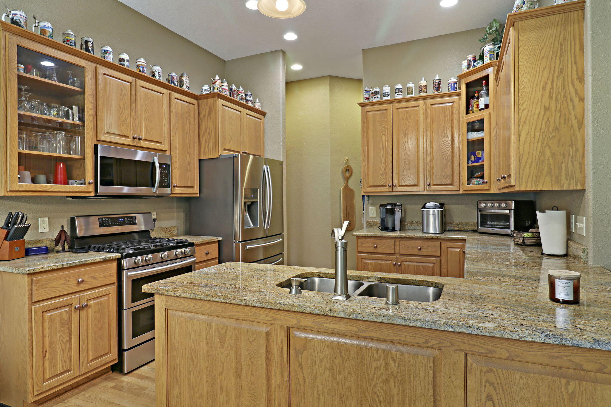 867 River Ridge Circle Waterford, WI 53185 - Photo 3 of 39 Kitchen