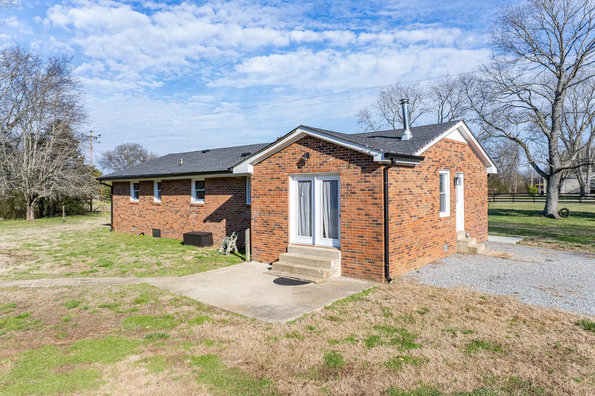 2318 Verona Caney Road Lewisburg, TN 37091 - Photo 44 of 70 a front view of a house with a yard