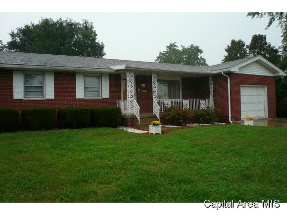 11 St Marys Court Springfield, IL 62702 - Photo 1 of 8