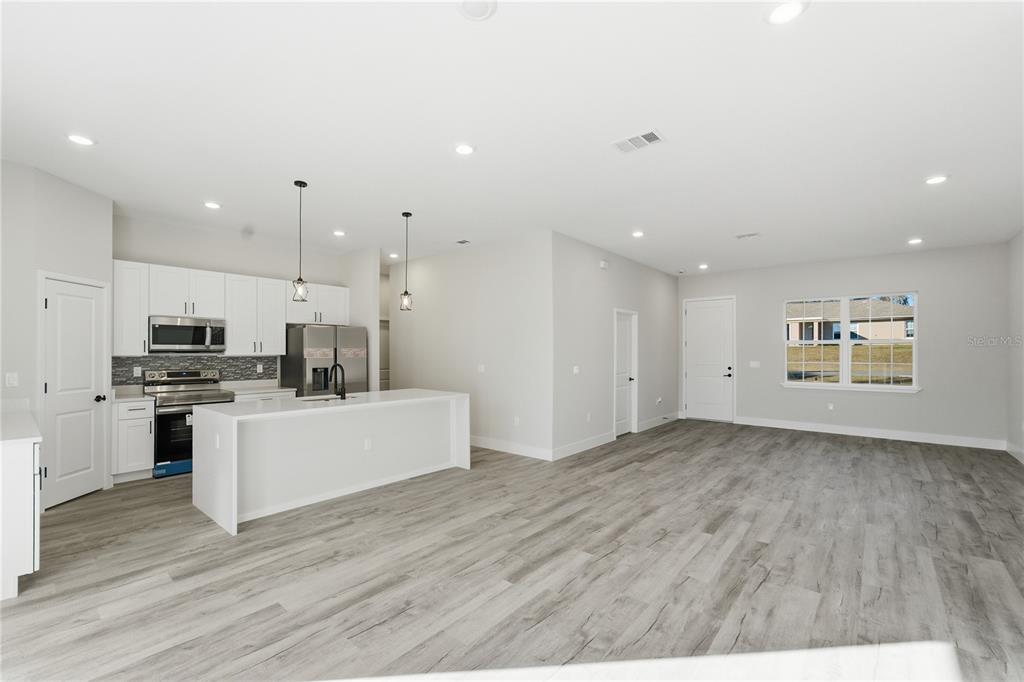 13690 Southwest 43rd Circle Ocala, FL 34473 - Photo 15 of 35 Gallery Image 15