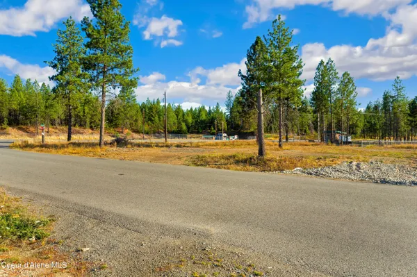 $425,000 | 7121 East Athol Xing Road, Athol, ID 83801