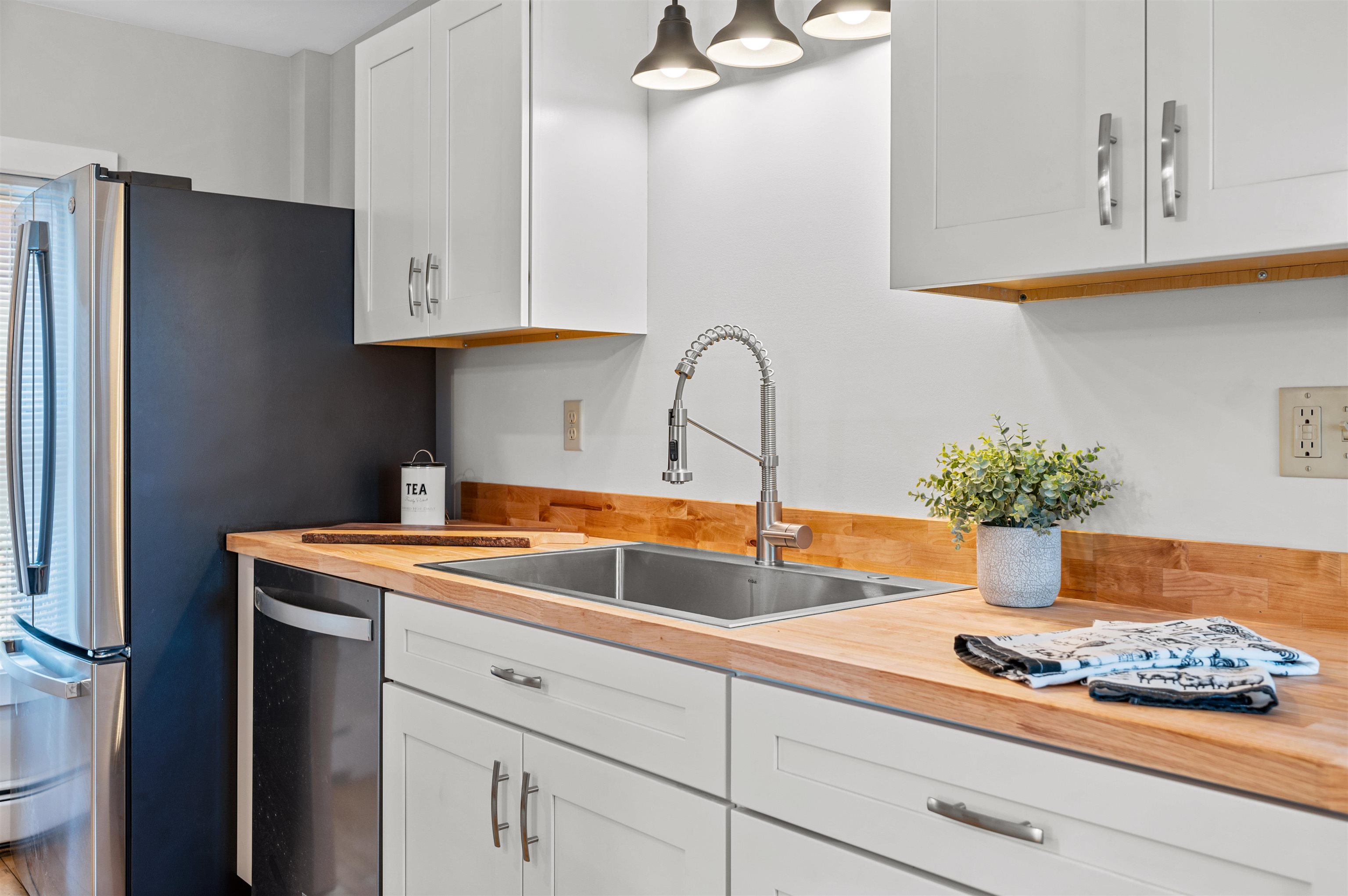 18 Cliff Street Montpelier, VT 05633 - Photo 11 of 55