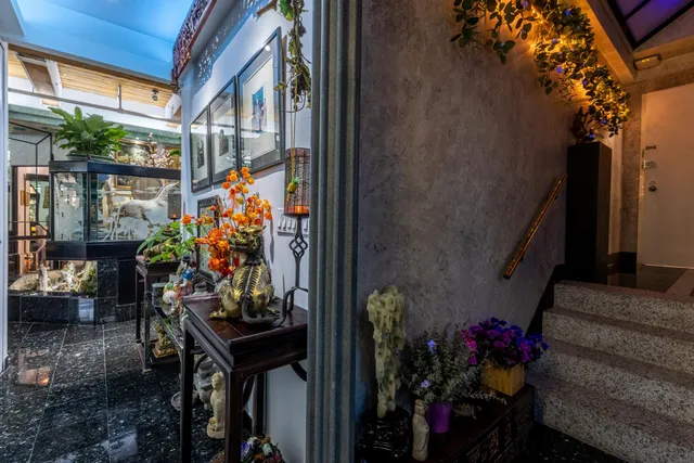 $5,500,000 | 205 East 22nd Street, Unit 2L | Gramercy