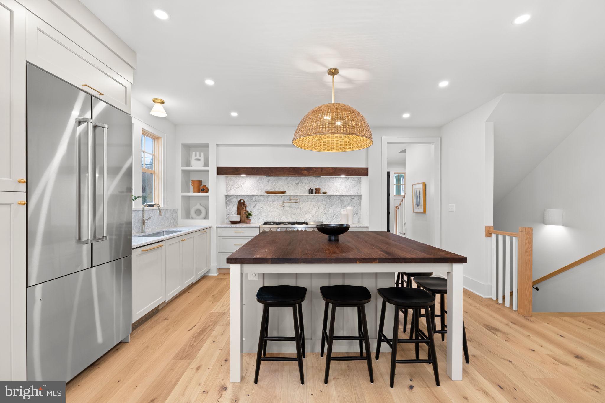 803 Russell Road Alexandria, VA 22301 - Photo 11 of 63