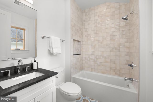 $2,225,000 | 803 Russell Road, Alexandria, VA 22301