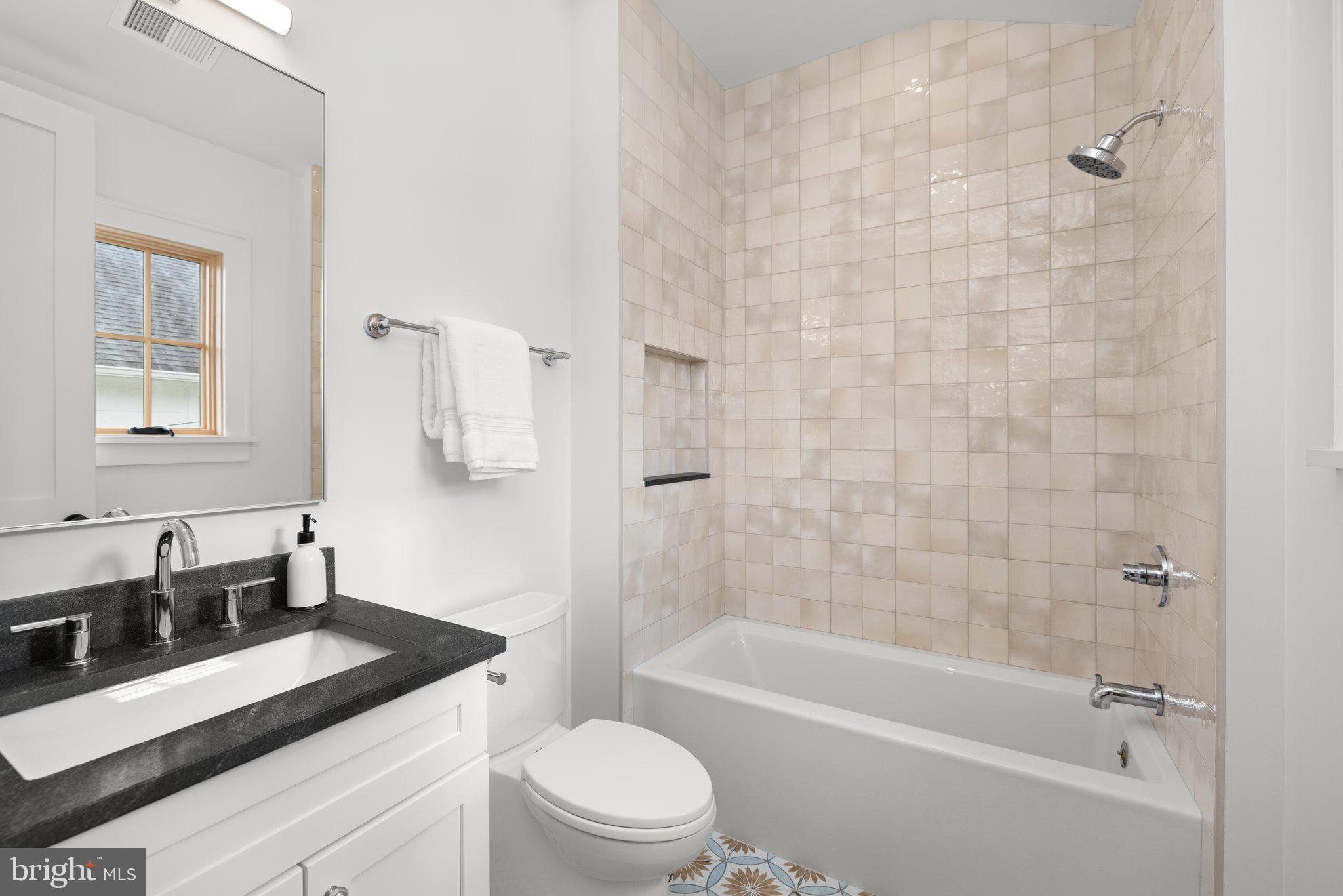 803 Russell Road Alexandria, VA 22301 - Photo 35 of 63