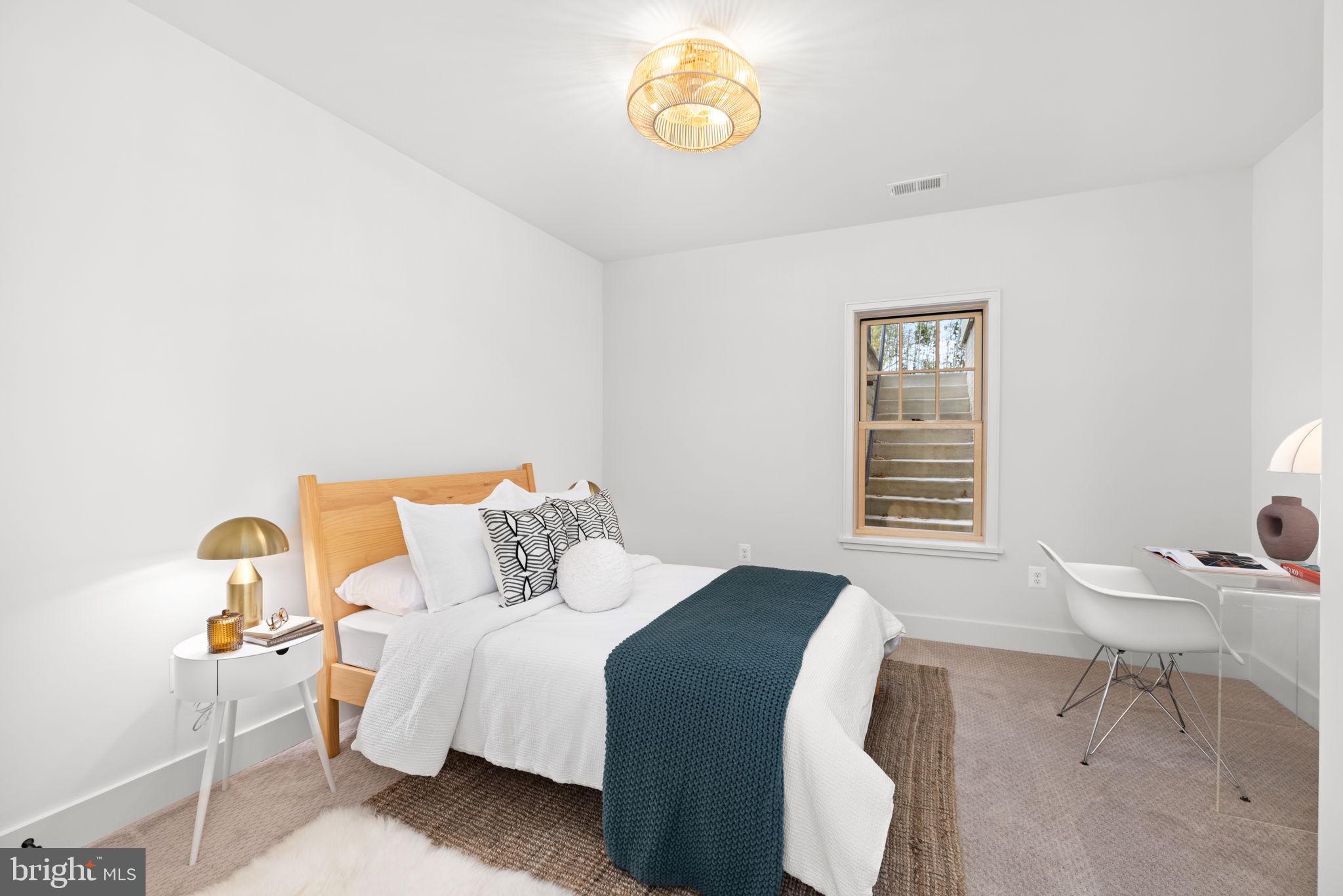 803 Russell Road Alexandria, VA 22301 - Photo 46 of 63