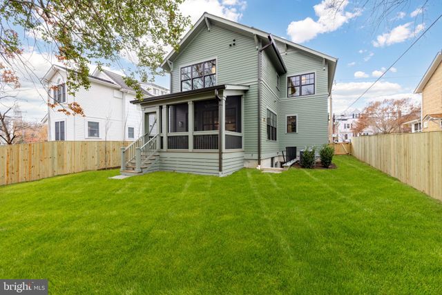 $2,225,000 | 803 Russell Road, Alexandria, VA 22301