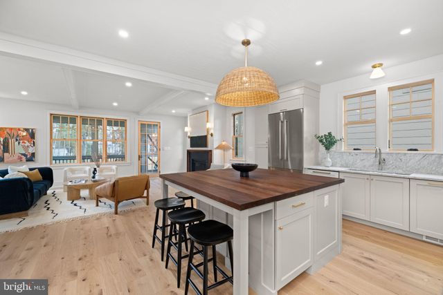 $2,225,000 | 803 Russell Road, Alexandria, VA 22301