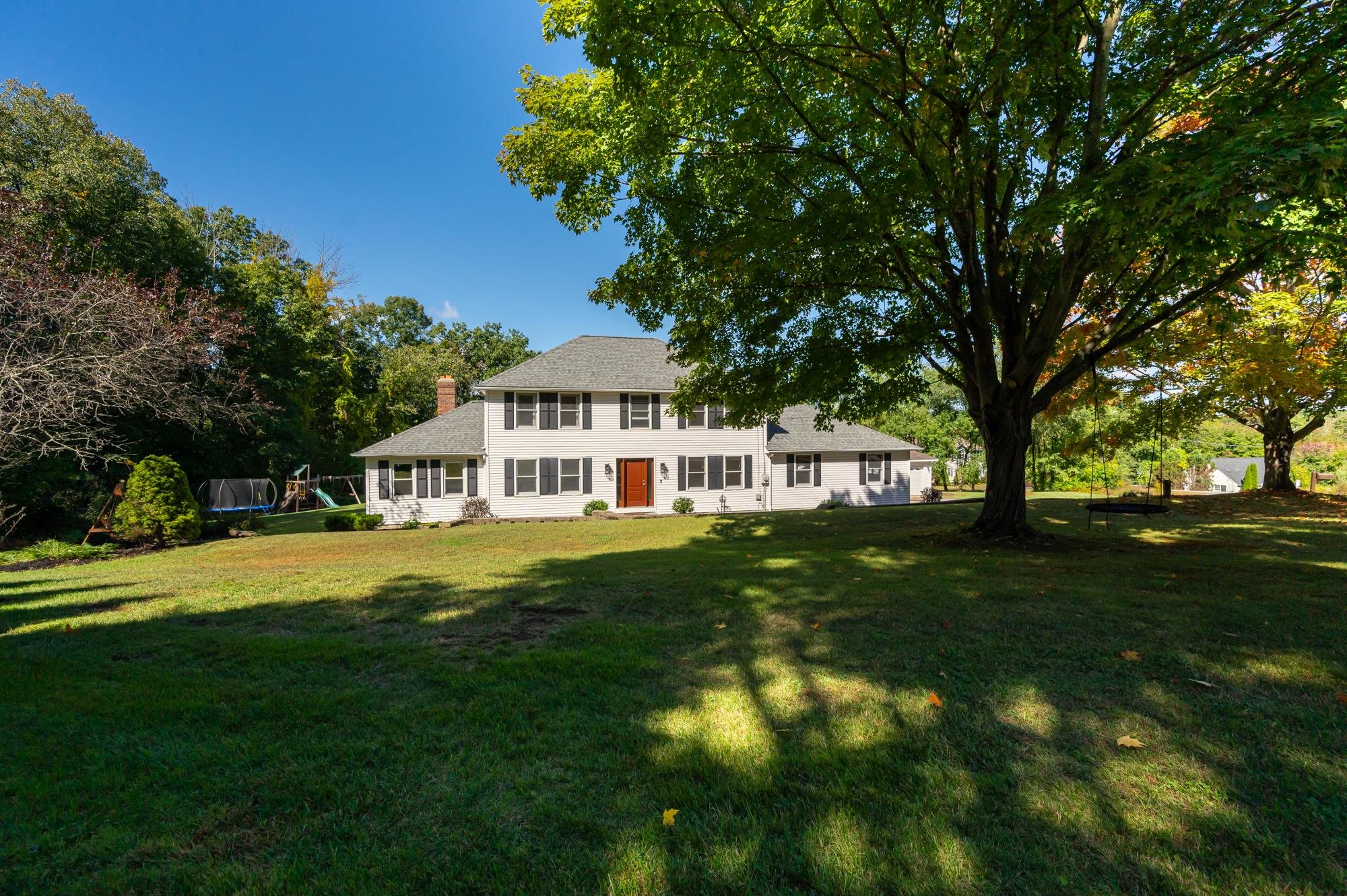 60 Pinecrest Drive Bedford, NH 03110 - Photo 2 of 46