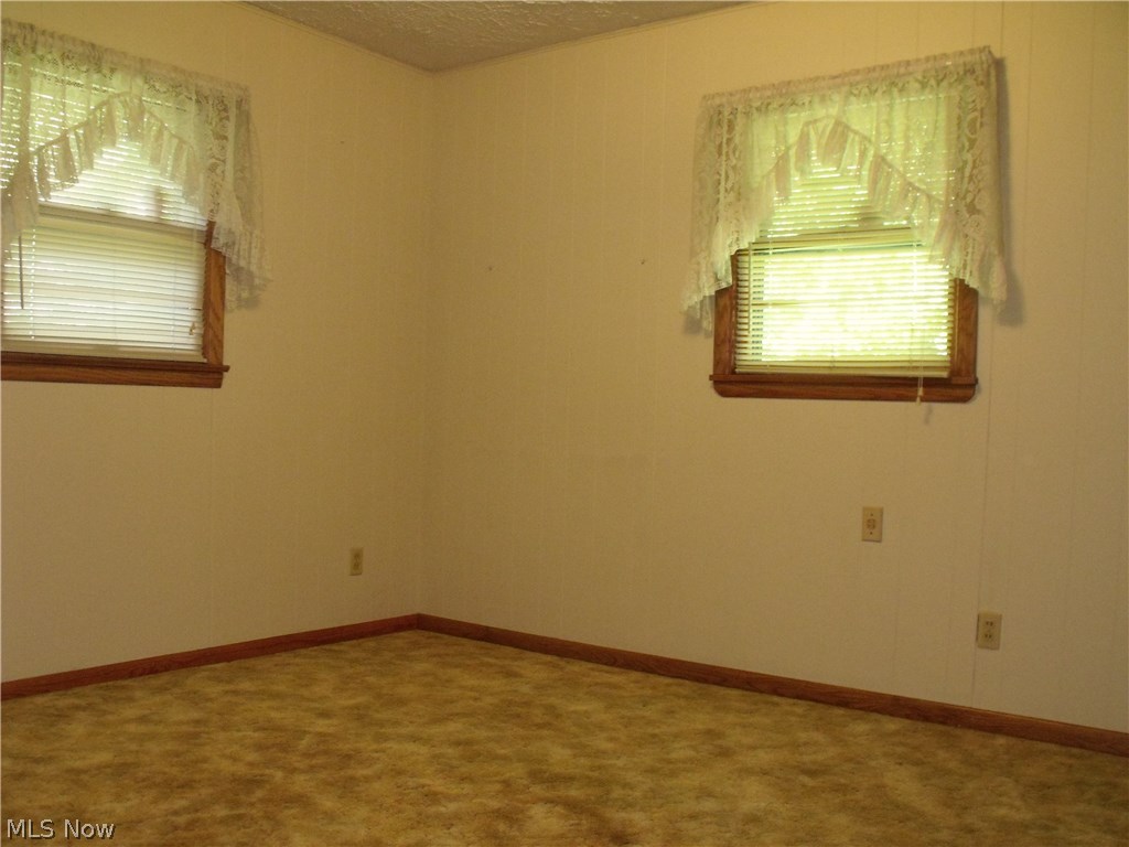 264 Manning Road Mogadore, OH 44260 - Photo 4 of 11