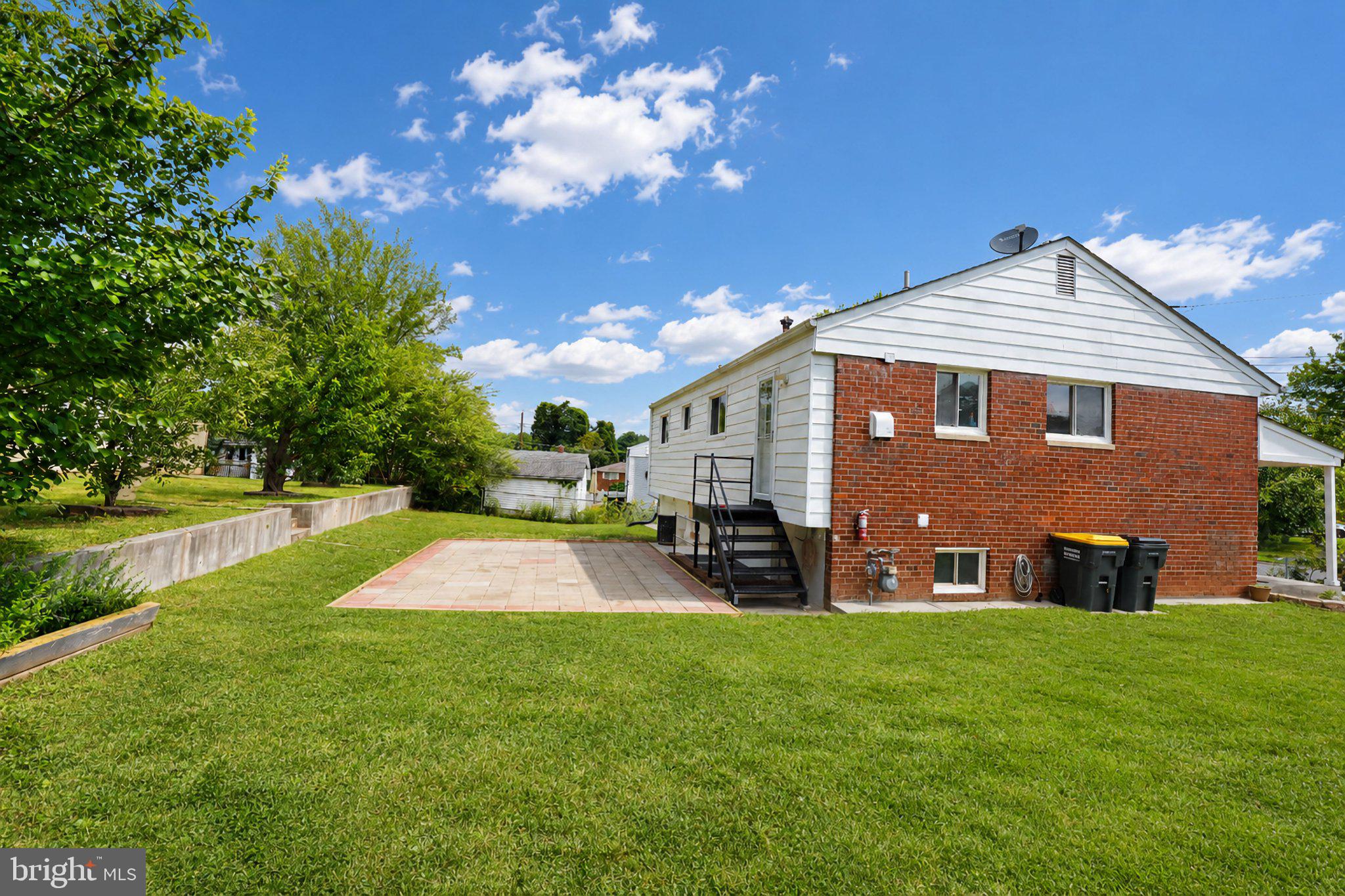 5712 Ash Drive Springfield, VA 22150 - Photo 32 of 38 Charming home with spacious yard.