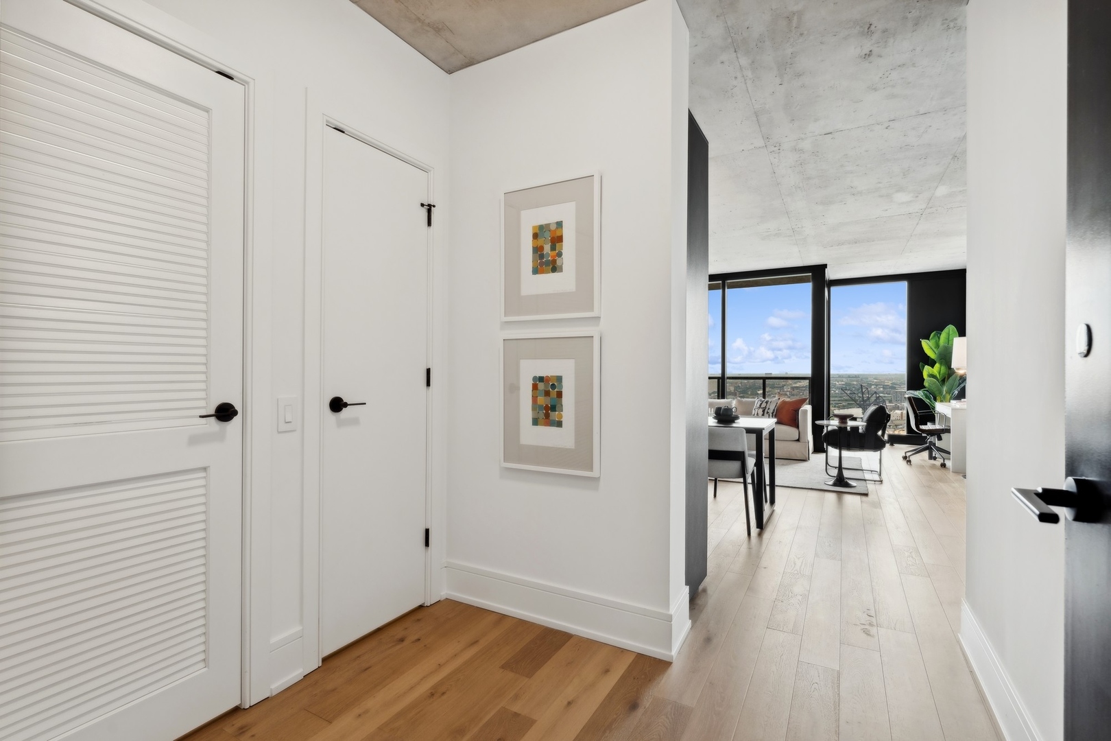 234 West Polk Street, Unit 3205 Chicago, IL 60607 - Photo 3 of 36