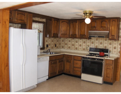 39 Dunster Road Bedford, MA 01730 - Photo 4 of 6 Gallery Image 4