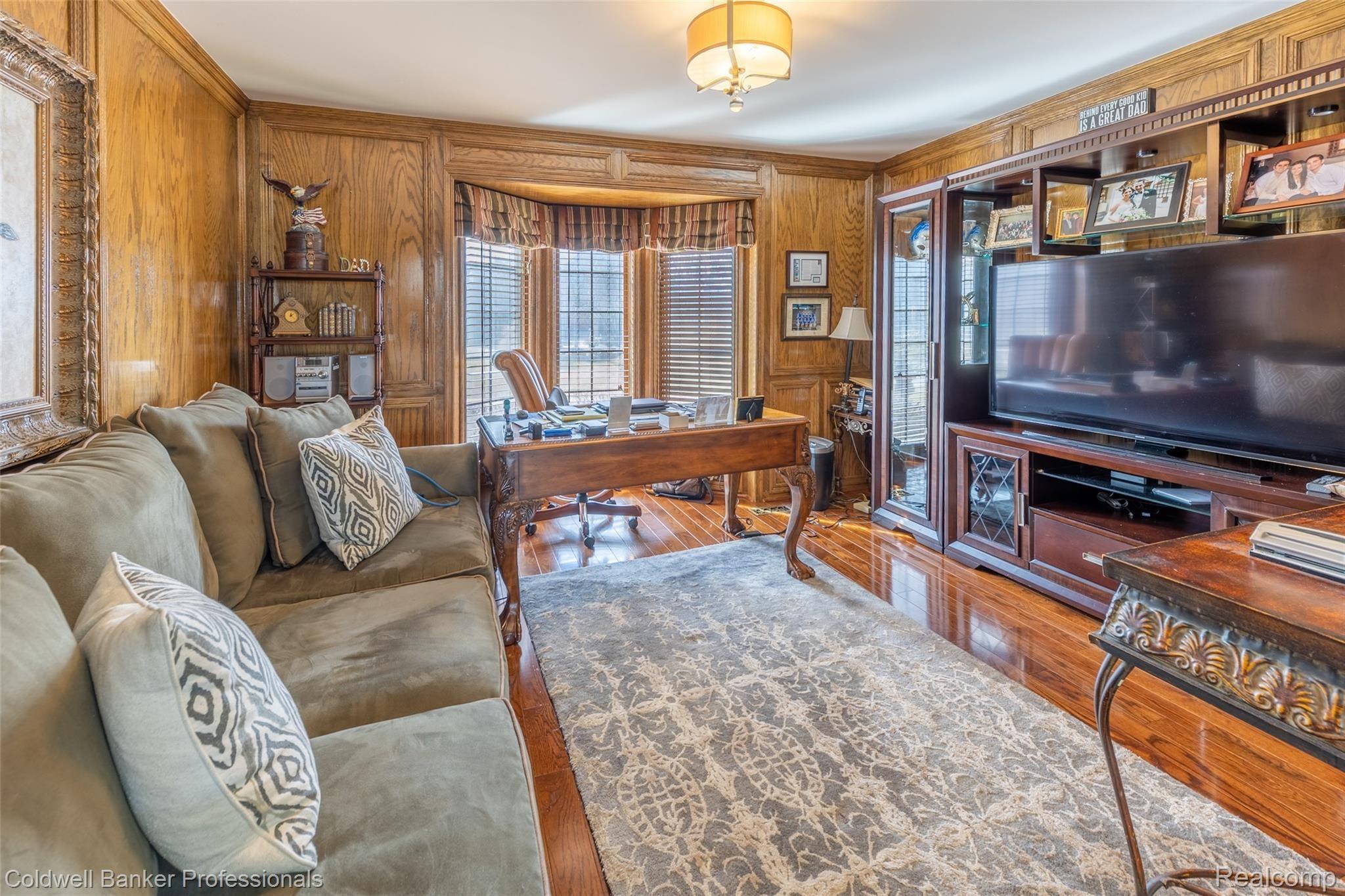 3324 Kenwood Drive Rochester, MI 48309 - Photo 25 of 41 3324 Kenwood--40.jpg