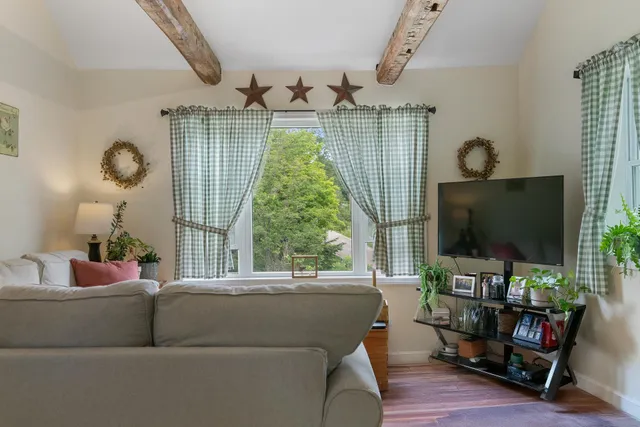 $330,000 | 6 Badger Road, Goshen, NH 03752