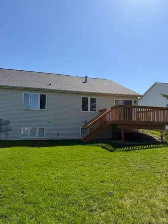 $2,295 | 1066 School Street, Sun Prairie, WI 53590