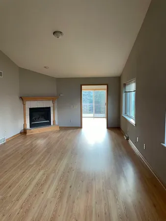 $2,375 | 1066 School Street, Sun Prairie, WI 53590