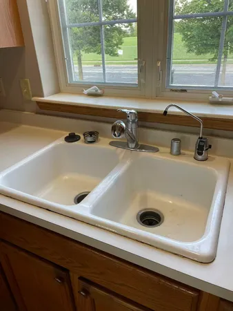 $2,295 | 1066 School Street, Sun Prairie, WI 53590