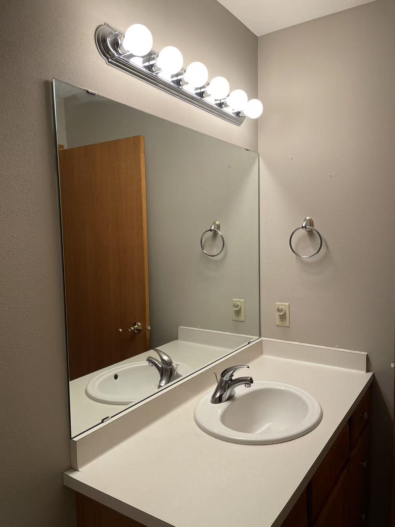 1066 School Street Sun Prairie, WI 53590 - Photo 7 of 12