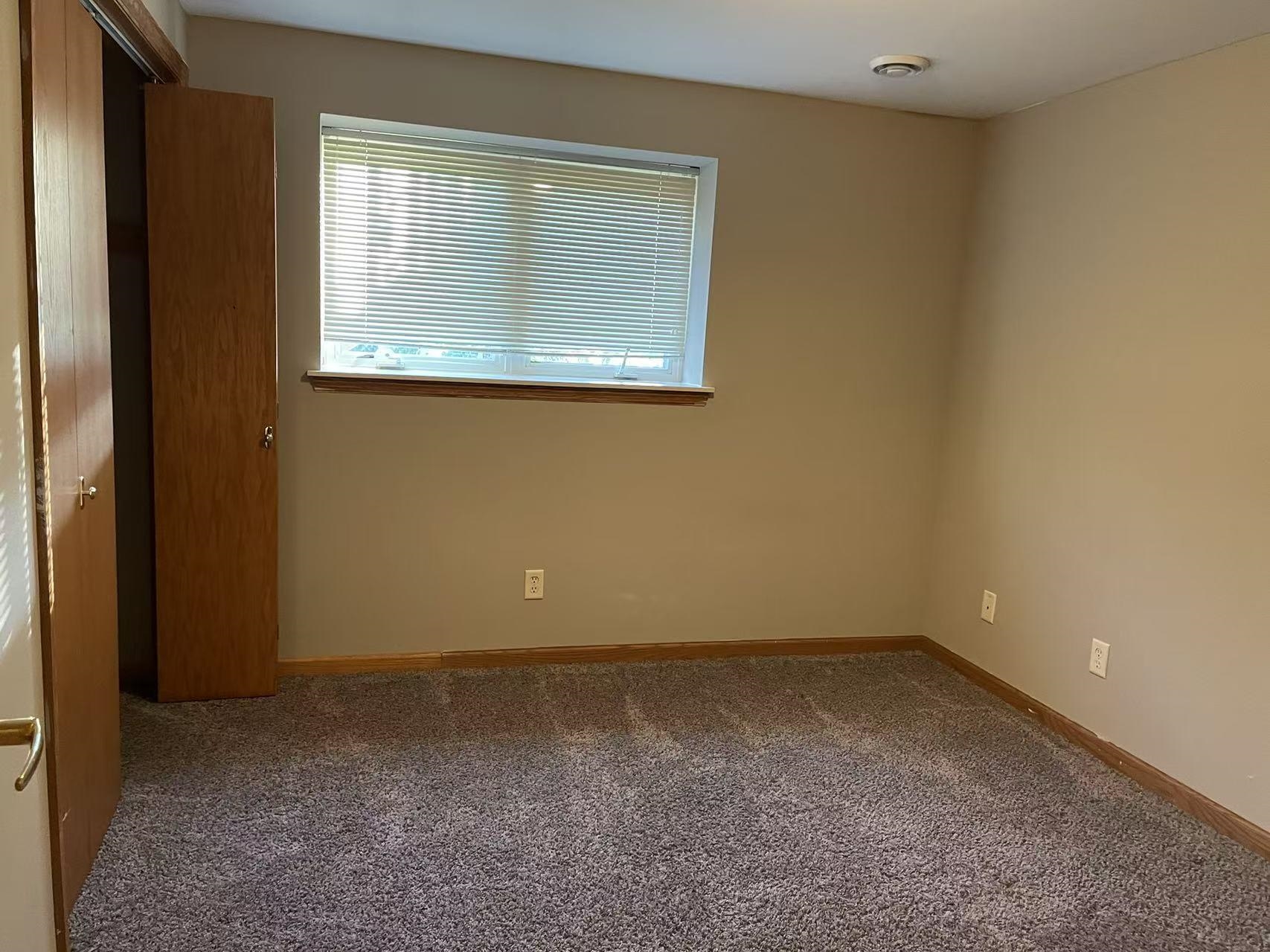 1066 School Street Sun Prairie, WI 53590 - Photo 8 of 16