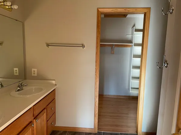 $2,200 | 1066 School Street, Sun Prairie, WI 53590