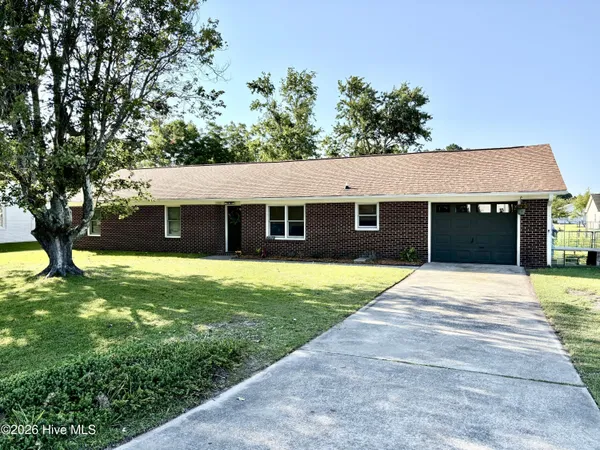 $349,900 | 1706 Carolina Avenue, Newport, NC 28570