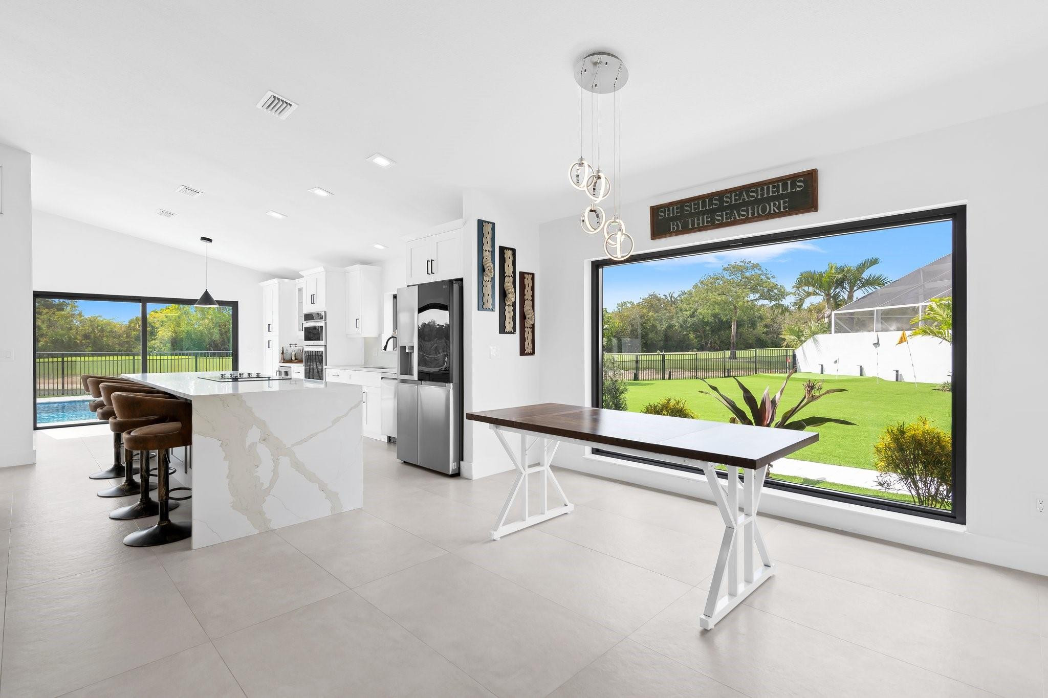 21470 Bridgeview Drive Boca Raton, FL 33428 - Photo 11 of 41 Kitchen & Dining