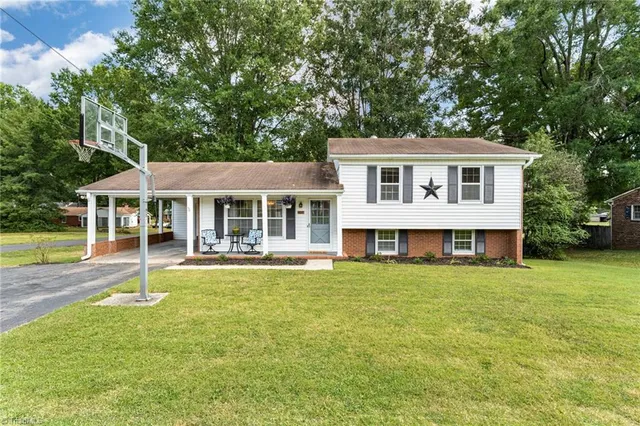 $244,000 | 109 13th Avenue, Mayodan, NC 27027