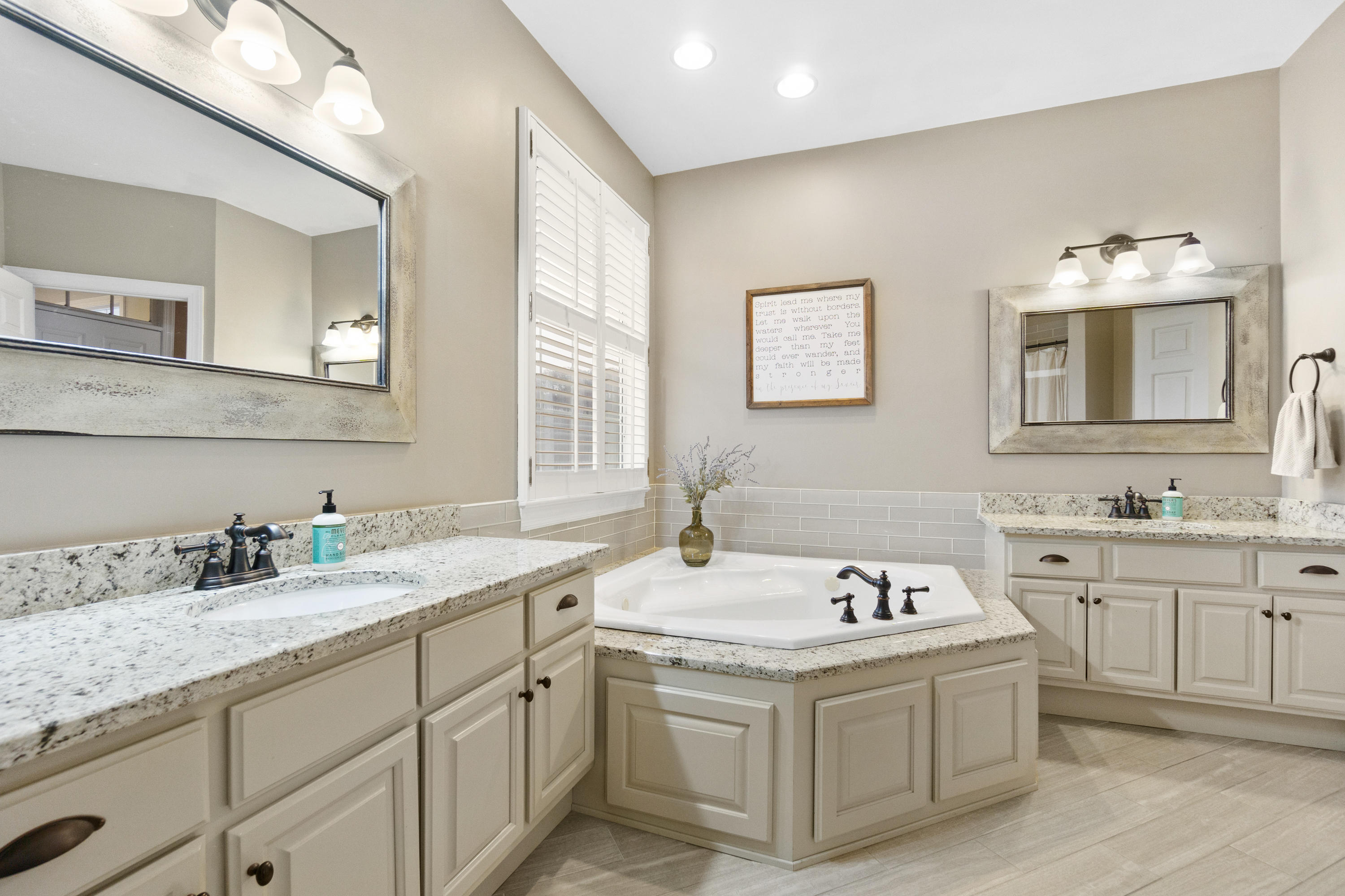 878 Cherokee Valley Road Ringgold, GA 30736 - Photo 20 of 62 Master Bathroom View 3