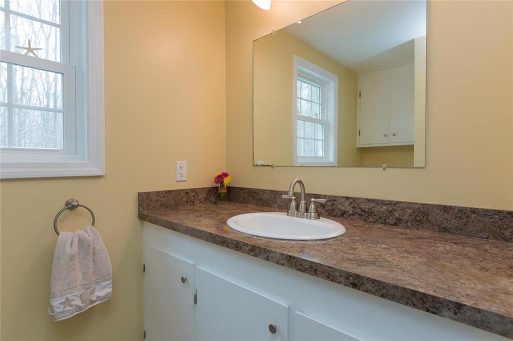 32 Kathy Lane Cumberland Center, ME 04021 - Photo 22 of 34 Photo