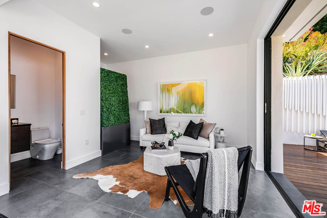 4530 Libbit Avenue Encino, CA 91436 - Photo 51 of 66