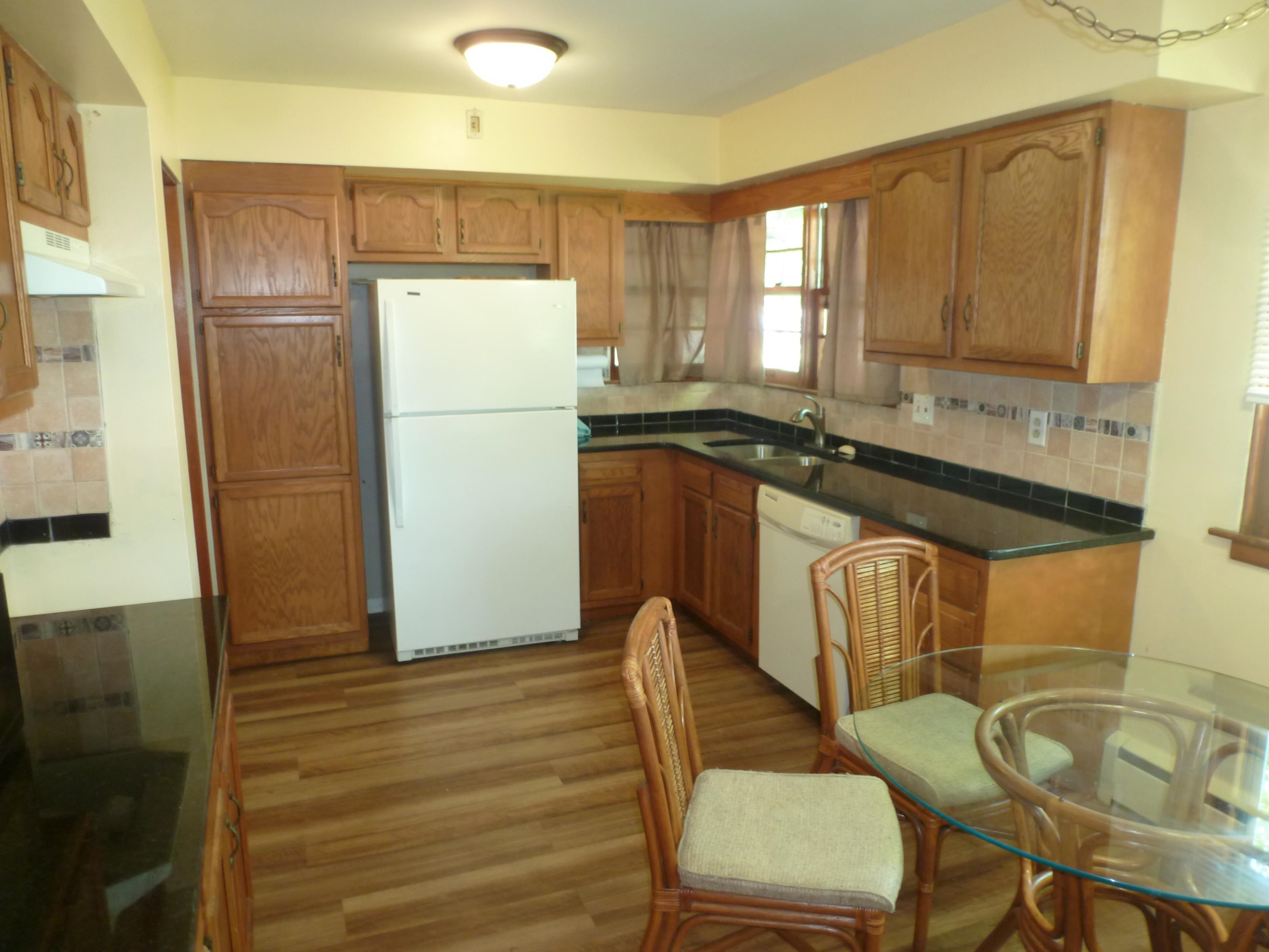 2520 Hemmeter Road Saginaw, MI 48603 - Photo 9 of 38