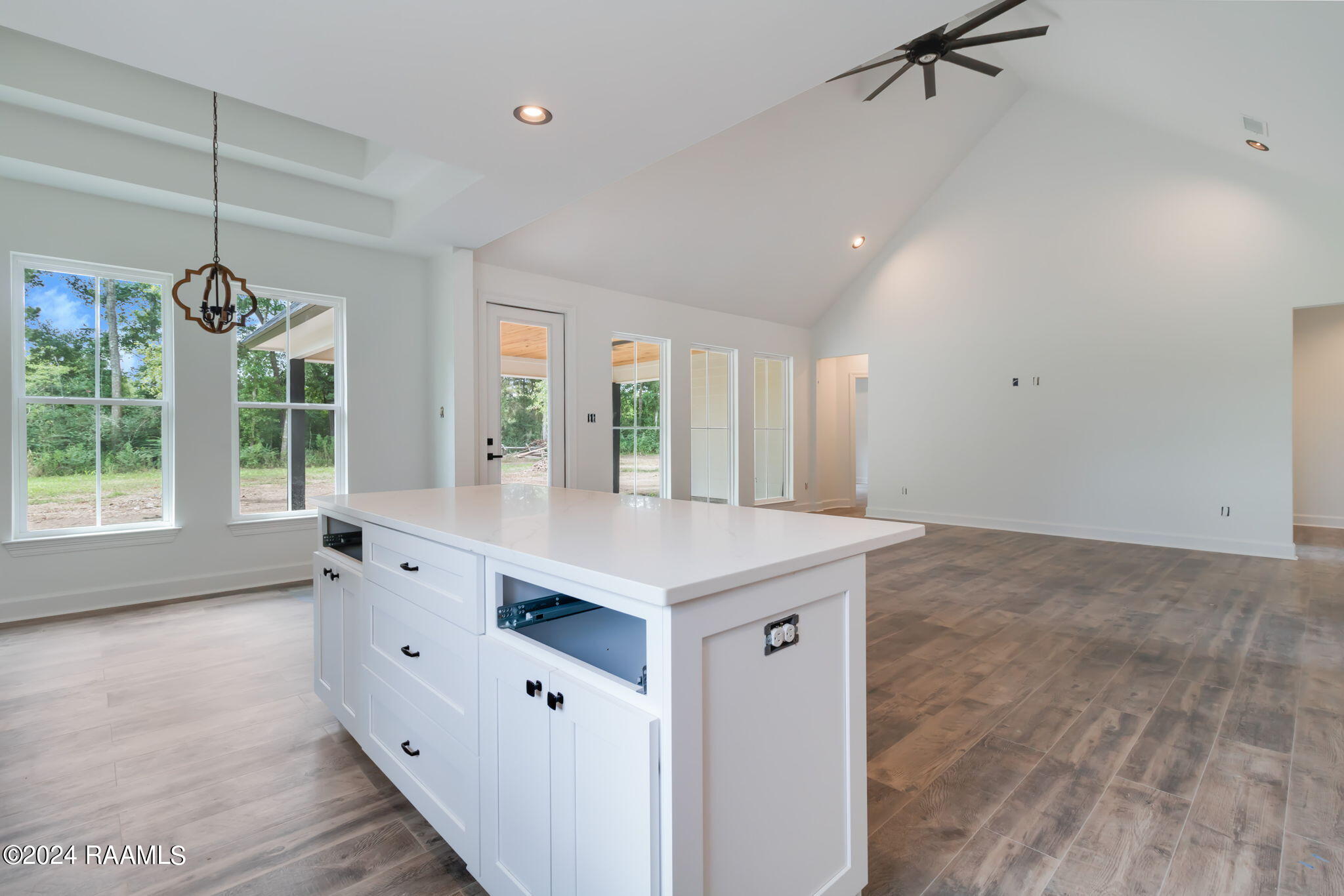 724 Kilchrist Road Carencro, LA 70520 - Photo 12 of 17 6-web-or-mls-724 Kilchrist-5